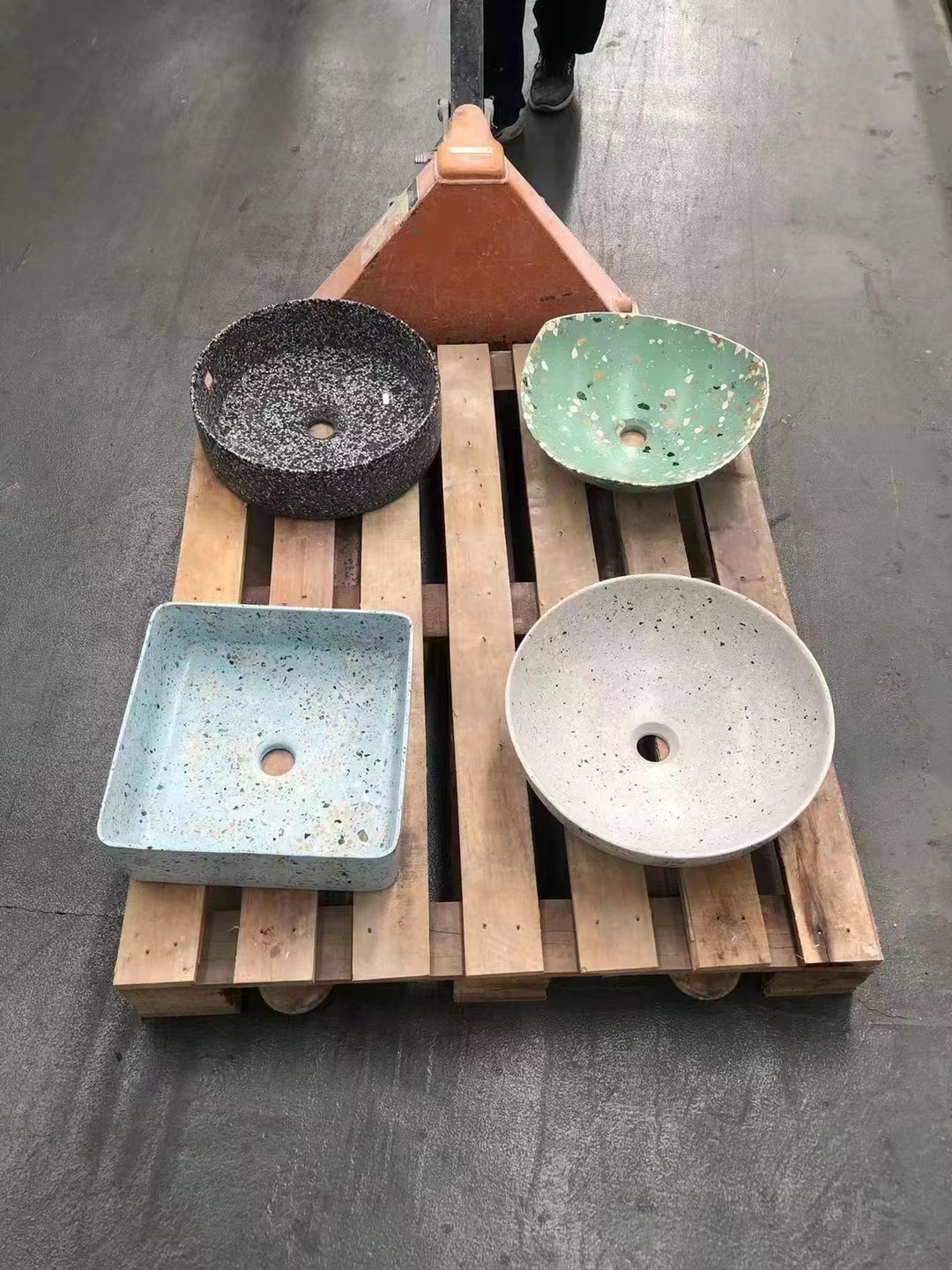 Artificial stone sinks