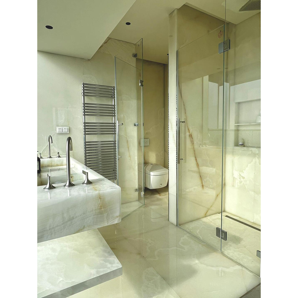 The Alluring World of Onyx Tiles