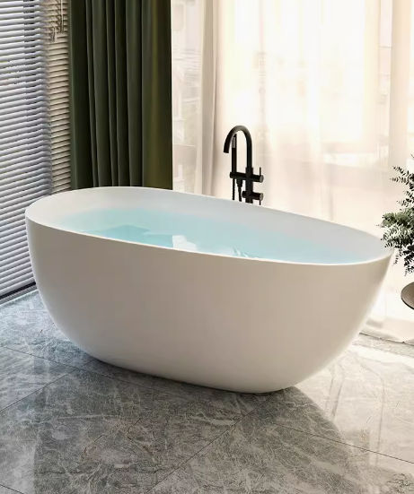 Marble bathtubs add an artistic touch to your bathroom